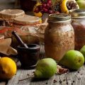 5 steg för steg recept för att göra päron sylt med kanel, citron och kryddnejlikor för vintern