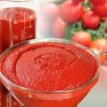 10 geriausių receptų, kaip iš pomidorų pasigaminti pomidorų pastos namuose