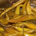 10 läckra recept för marinerad varm paprika på armeniska för vintern, funktioner för beredning och lagring