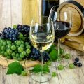 Kaip gaminti sausą vyną namuose, geriausi receptai