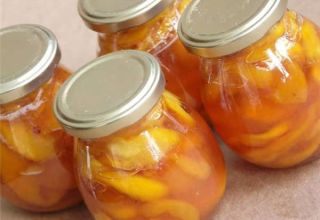 A simple recipe for making peach jam with lemon for the winter