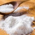 Vai ir iespējams un kā pareizi dot sāli cāļiem, kad to nav iespējams pievienot uzturā