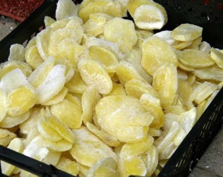 Wie man Kartoffeln im Gefrierschrank zu Hause einfriert und ist es möglich
