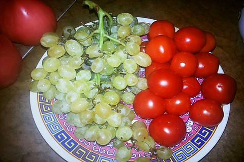 Tomaten und Trauben