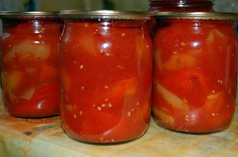 lecho de tomates y pimientos
