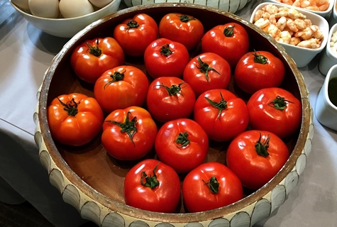 kibo tomatoes in a bowl