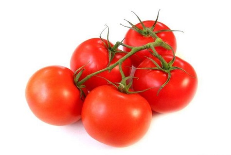 piesiets tomāts