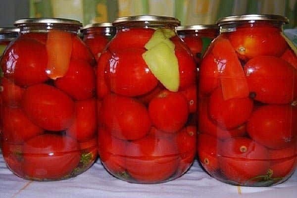 Konserverade tomater
