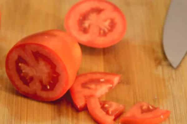 Sliced ​​tomato
