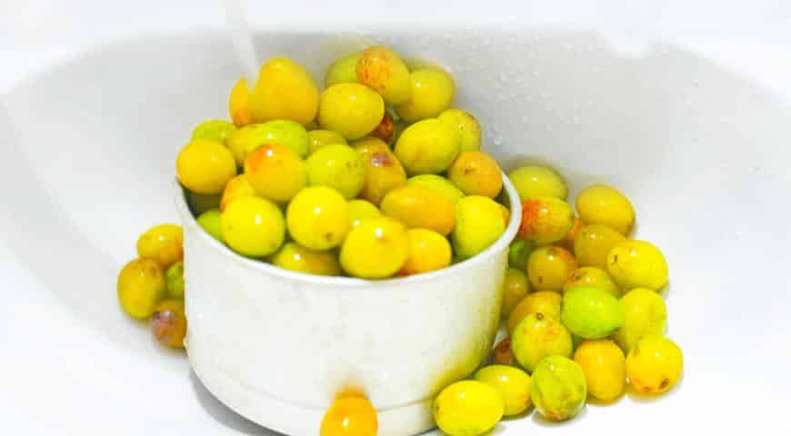 Confiture de cerises et prunes