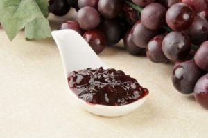 Receta paso a paso para hacer mermelada de uva para el invierno.