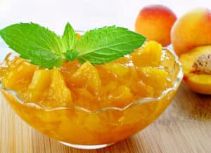 Απλές συνταγές για την παρασκευή μαρμελάδας ροδάκινου με πορτοκάλια για το χειμώνα