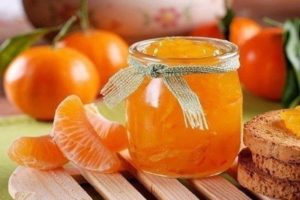 Ang mga simpleng recipe para sa paggawa ng tangerine jam para sa taglamig