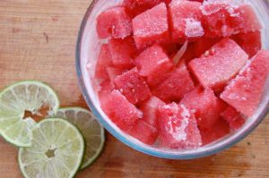 Hogyan finom módon fagyasztható meg egy görögdinnye télen otthon?