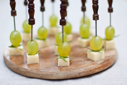 Canapes aan spiesjes