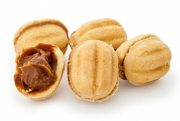 Kekse Nüsse mit Kondensmilch