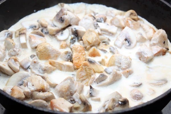 Kip met champignons in een romige saus