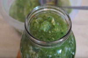 TOP 3 recepty na varenie uhoriek v uhorkách doma na zimu