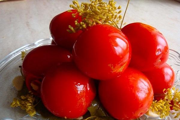 pomidorai su cinamonu