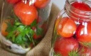 TOP 11 receptov na morenie paradajok s klinčekmi na zimu