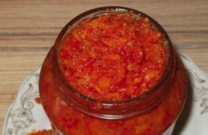 TOP 7 recepten voor het koken van kaviaar van tomaten die je voor de winter aan je vingers zult likken