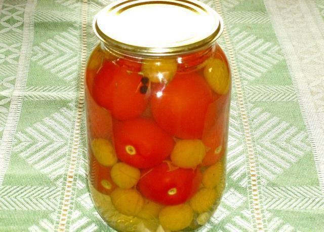 vyšnių slyva su pomidorais