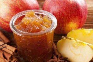 Ein schnelles Rezept für die Herstellung von Apfelmarmeladenscheiben für den Winter
