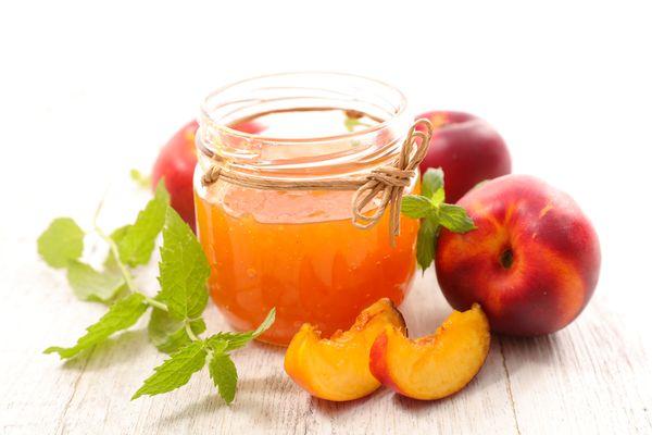 Marmelade und Obst