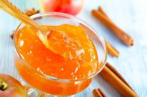 4 meilleures recettes de confiture d'abricots et de pommes pour l'hiver