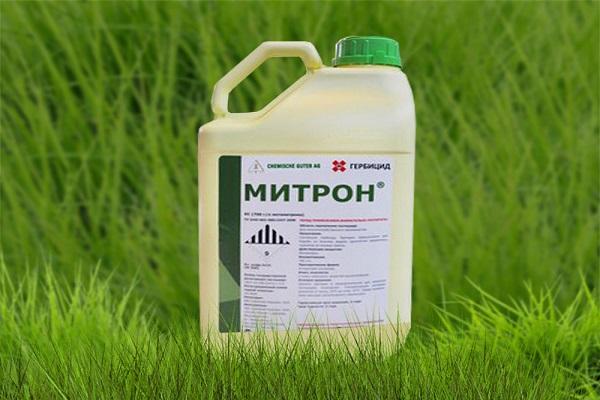 mitronový herbicid
