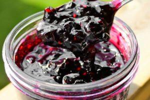 TOP 2 recepty na džem z čiernych a červených ríbezlí s cherry listami