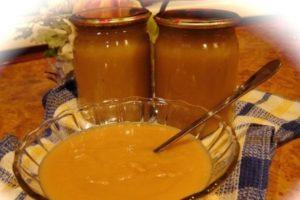 Steg för steg recept för att göra päron sylt med mjölk