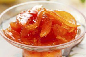 6 receptov na priehľadný džem s jablkovými rezmi Biela náplň na zimu