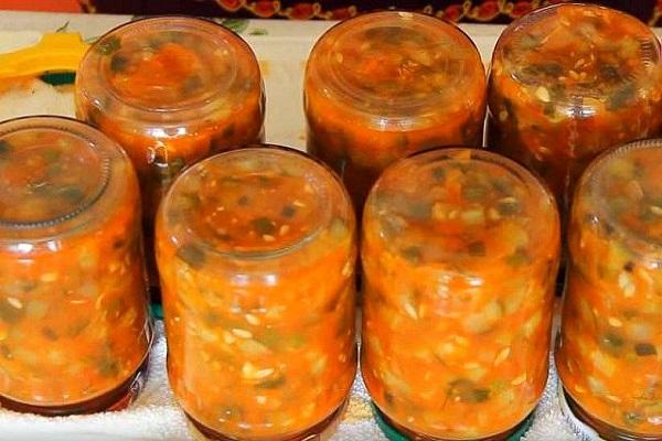 4 geriausi receptai, kaip gaminti agurkų kečupą žiemai