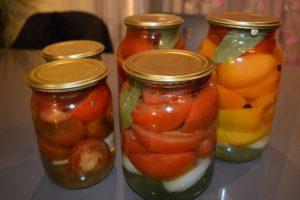 TOPP 3 steg för steg recept för inlagda tomater Lady fingrar för vintern