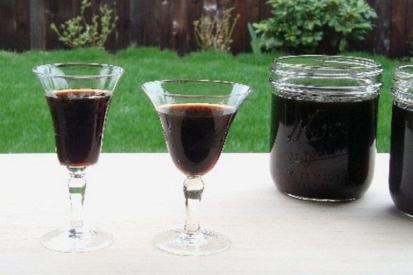 стакленке и чаше за вино