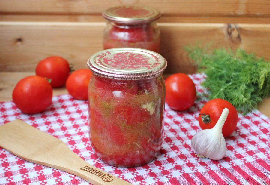 konservuotų nuluptų pomidorų